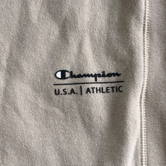 Vintage Champion Sweatshirt - Picture 5 of 11